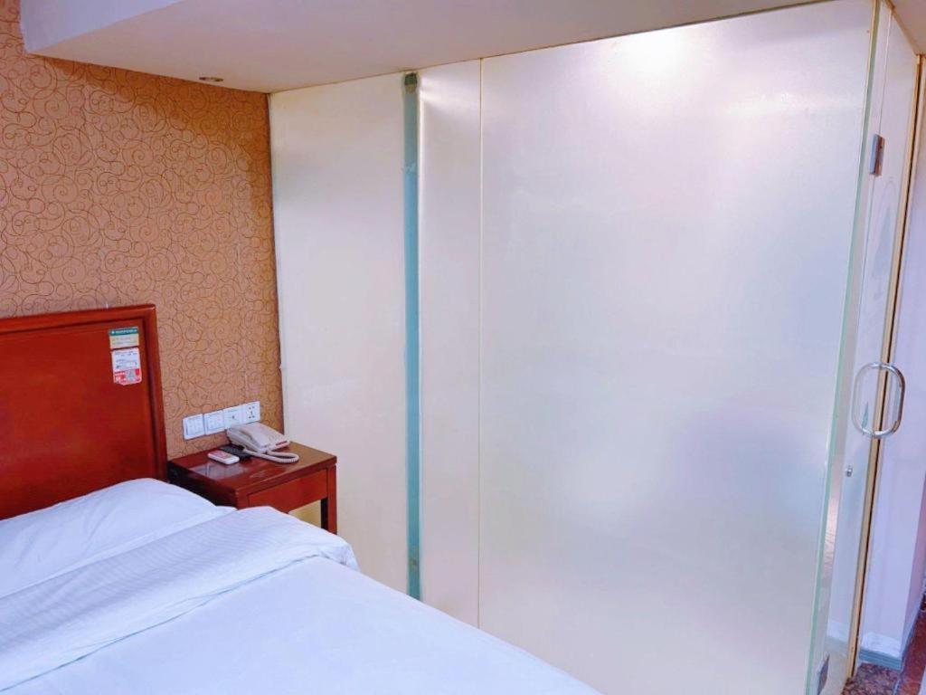 Greentree Inn Xi'An Bell And Drum Tower Food Street Ancient City Wall Ximen Express Hotel Xi'an (Shaanxi) Exterior foto