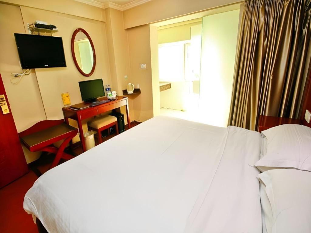 Greentree Inn Xi'An Bell And Drum Tower Food Street Ancient City Wall Ximen Express Hotel Xi'an (Shaanxi) Exterior foto